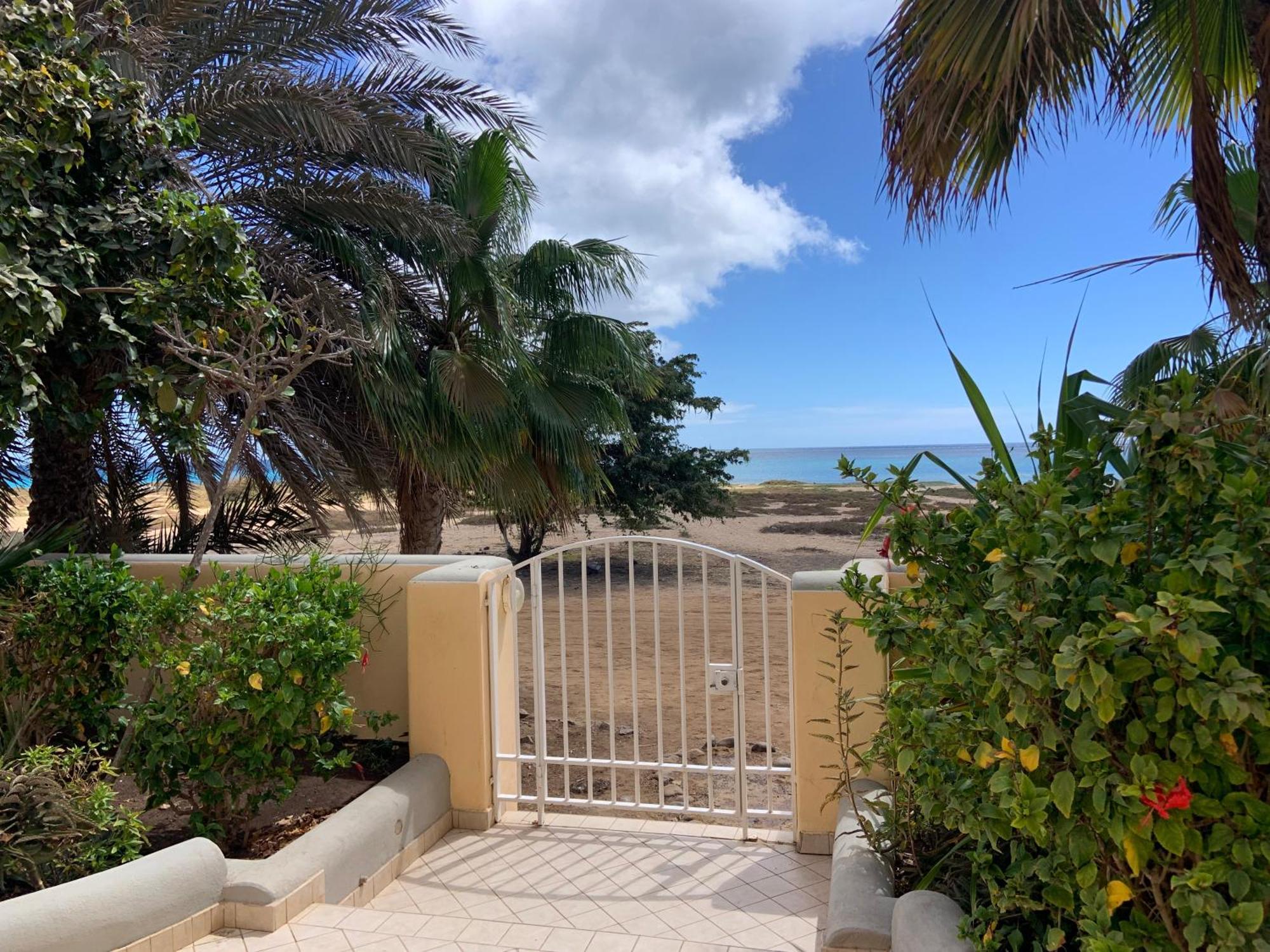 Lovely Beach Front Apartment In Santa Maria Εξωτερικό φωτογραφία